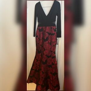 Black and Red Long Sleeve Formal Dress